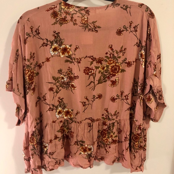 "Love Language" Top - Picture 3 of 4